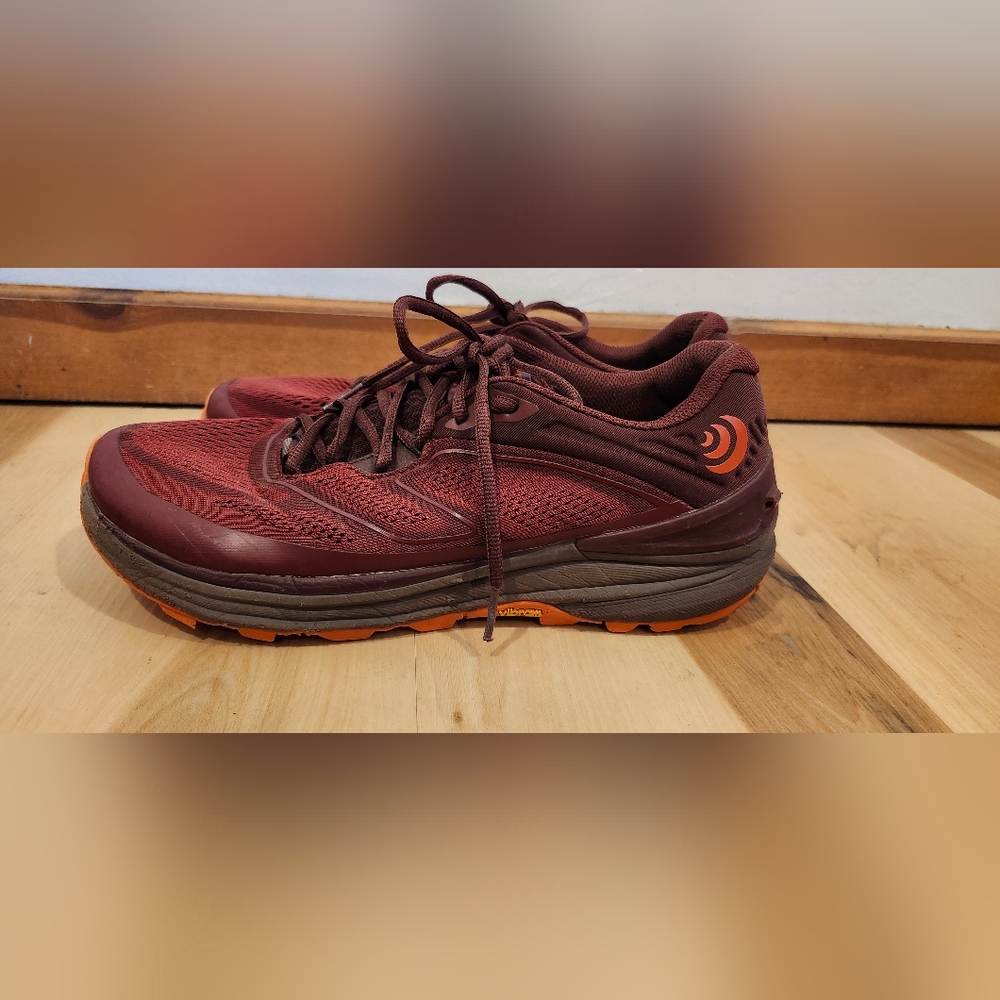 Womens Topo Athletic Running Ultraventure 2 Berry Orange 9.5